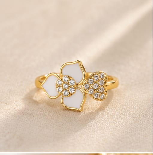 Bloom Heart Crystal Ring