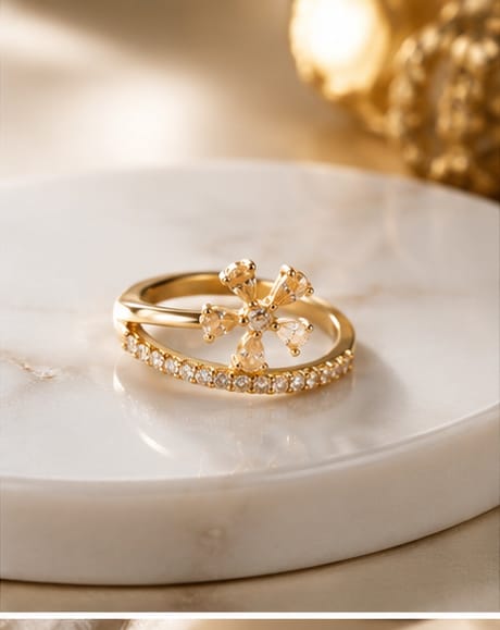 Golden Daisy Crystal Ring
