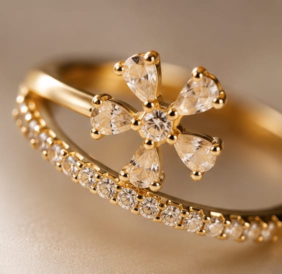 Daisy Crystal Adjustable Ring