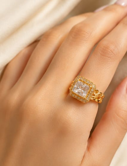 Regal Ice Chain Ring