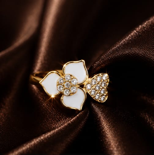 Bloom Heart Crystal Ring