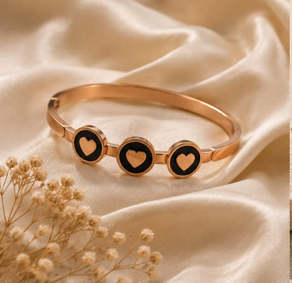 Infinite Hearts Bracelet
