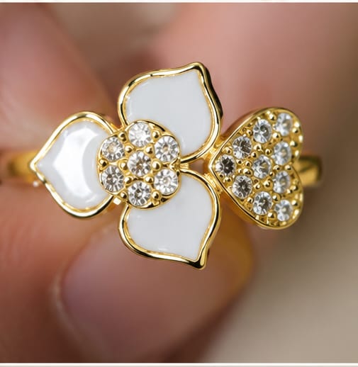 Bloom Heart Crystal Ring