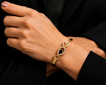 Black Teardrop  Bracelet