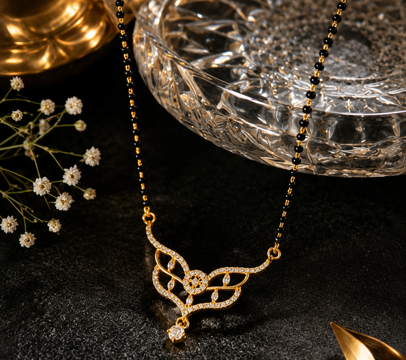 Swarn Pankhuri Mangalsutra