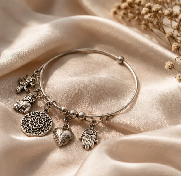Vintage Heart Charm Bracelet